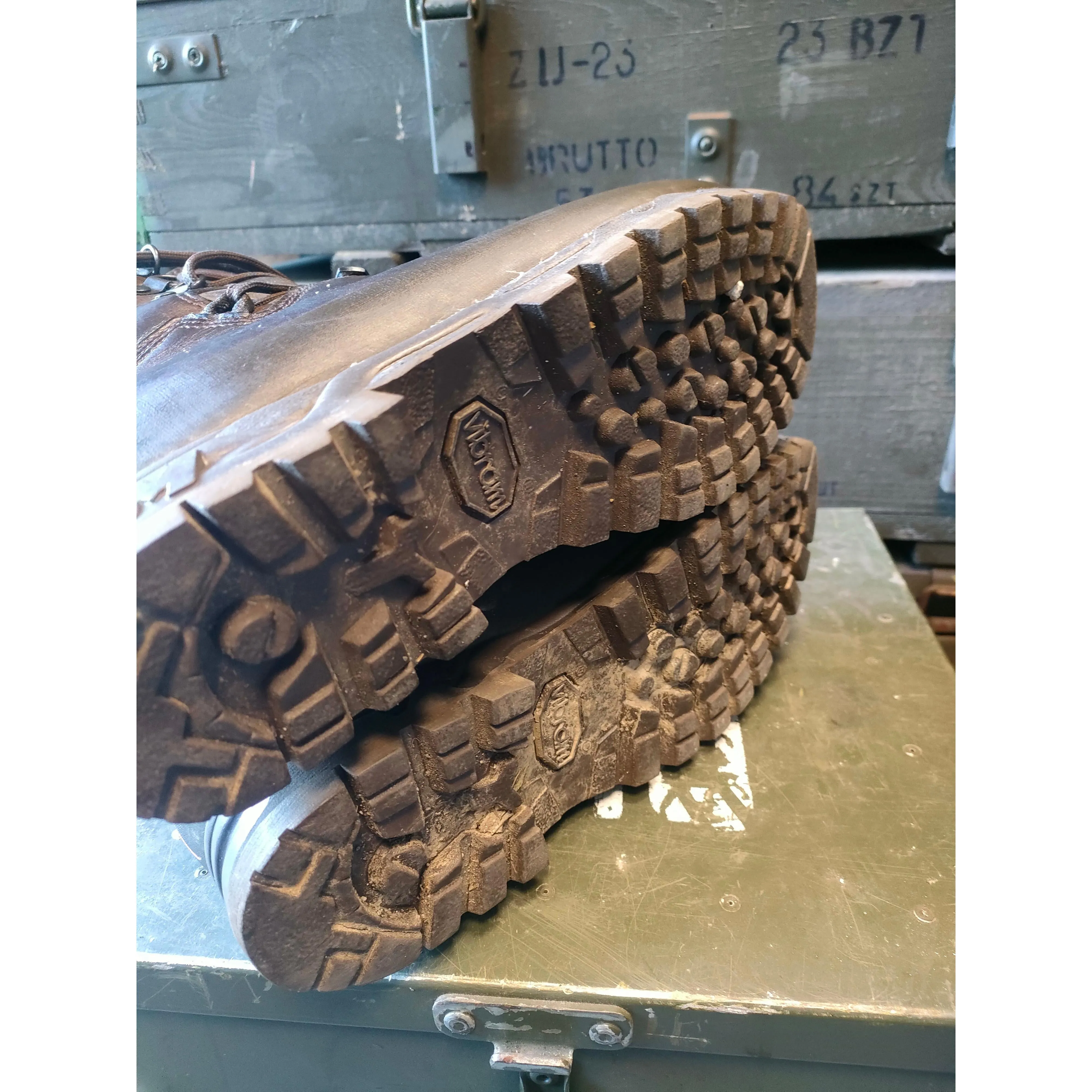 Swiss Army Meindl heereseigentum boots