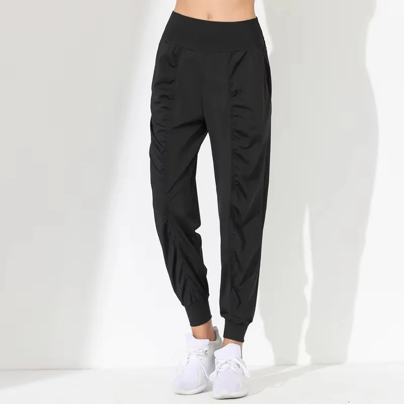 Women's Loose-Fit Yoga Pants - Slim Quick-Dry Capris with Pleated Hem, Pockets & Bound Design for Running, Fitness & Jogging